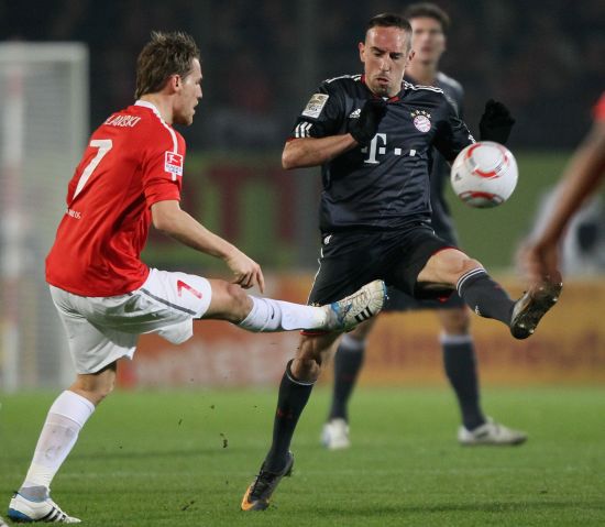 文中动情地 文中动情地